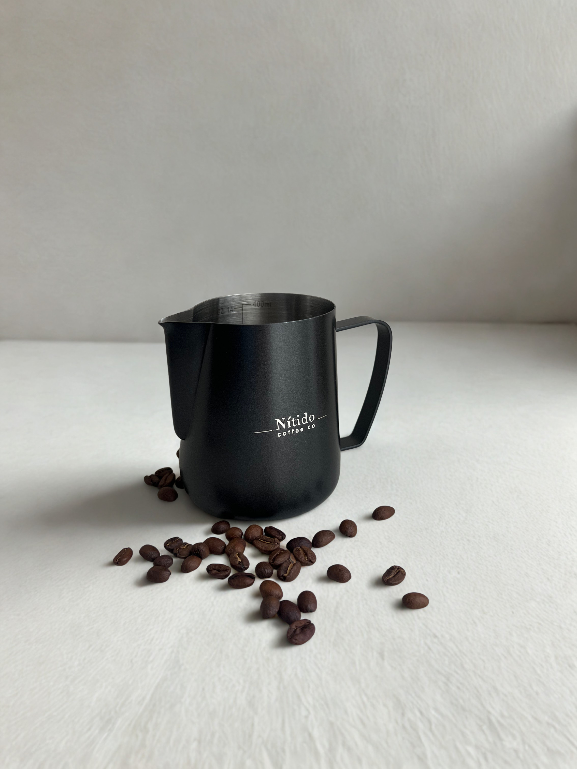 Pitcher Black 400ml
